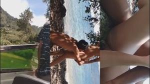 Cari Pulau Sepi Demi Berduaan